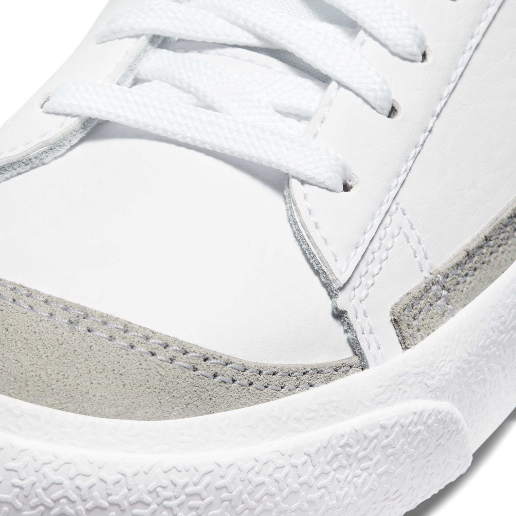 Nike Blazer Low '77 Sneakers