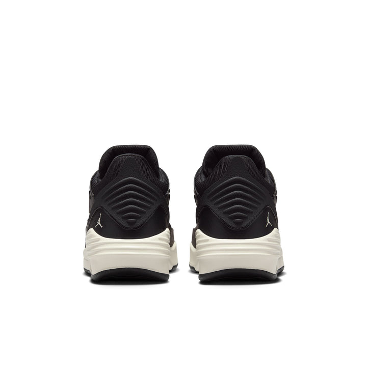 Jordan Max Aura 5 Shoes (Big Kids)