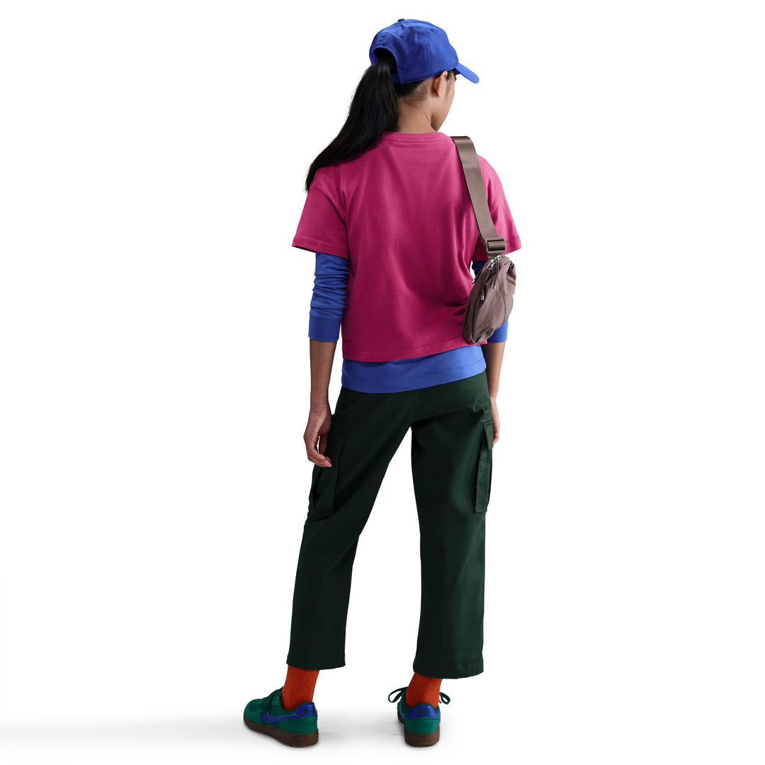 Nike Girls Sportswear Essential Boxy T-Shirt Sweet Beet (Big Kids)