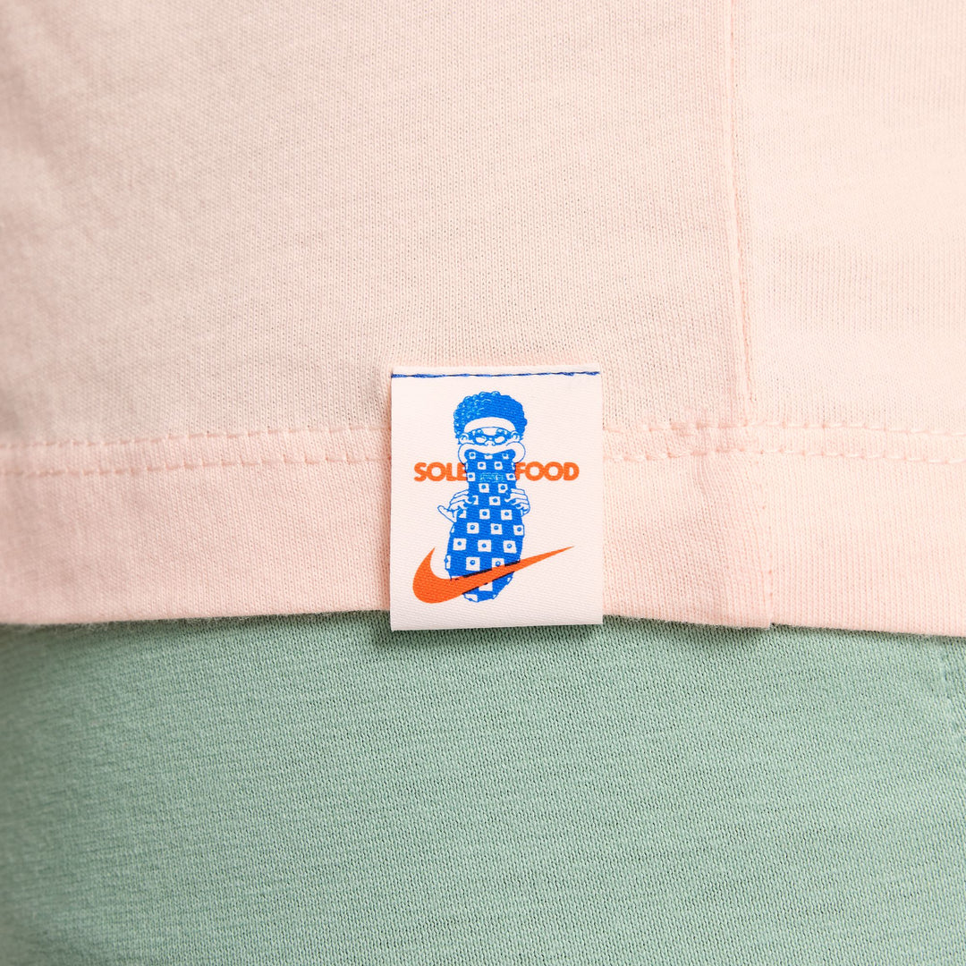 Nike Sportswear T-Shirt (Big Kids)