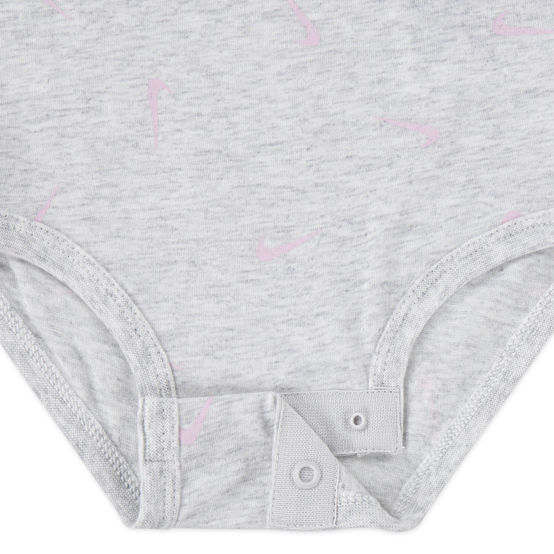 Nike Be Stripe Swooshfetti 2-Pack Bodysuits & Shorts Set (Infant)