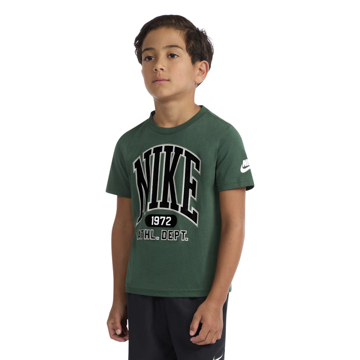 Nike Boys Giant Varsity T-Shirt (Little Kids)