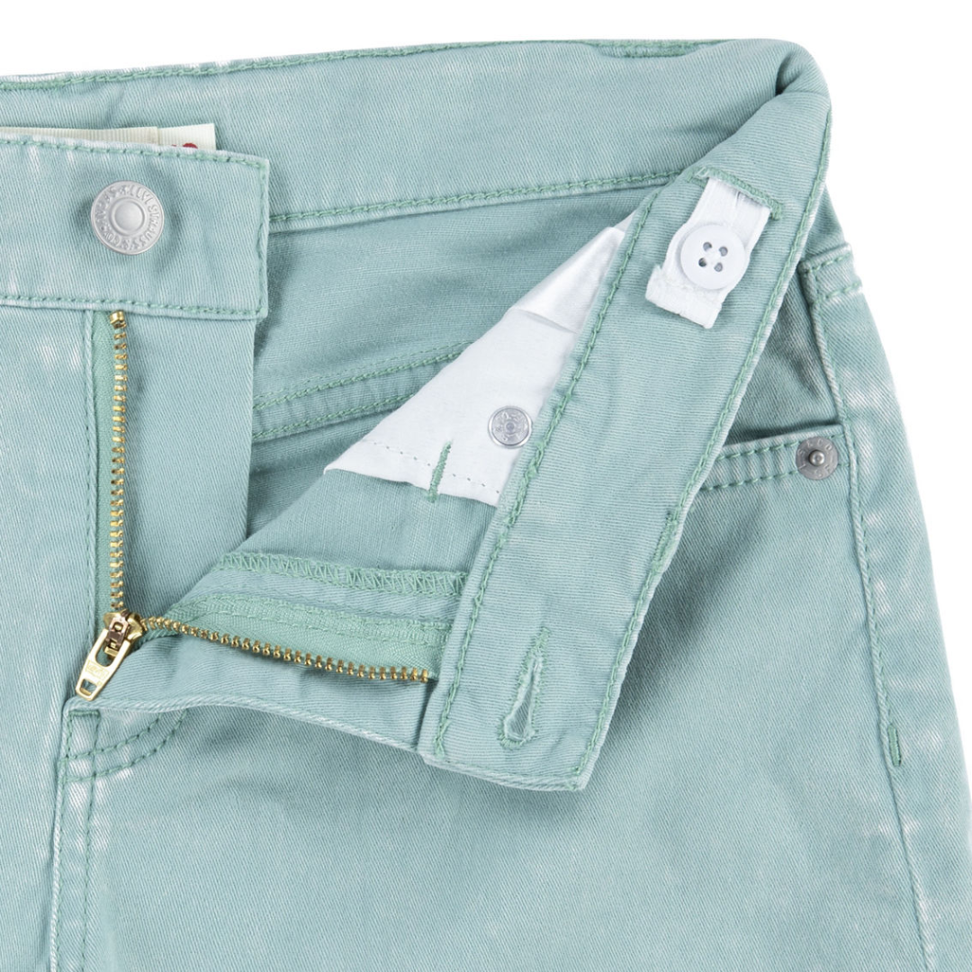 Levi's Girls Angled Fray Cuff Girlfriend Shorts Malachite Green (Big Kids)